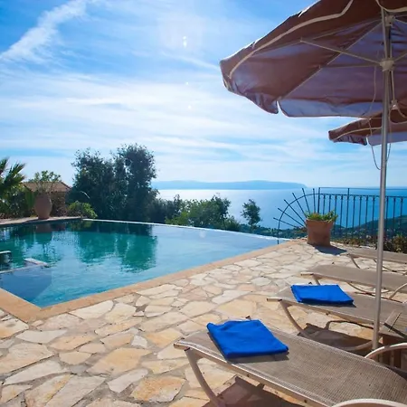 Sleeps 8 Pool Air Con Wifi Villa *