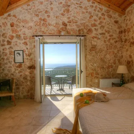 Villa Sleeps 8 Pool Air Con Wifi